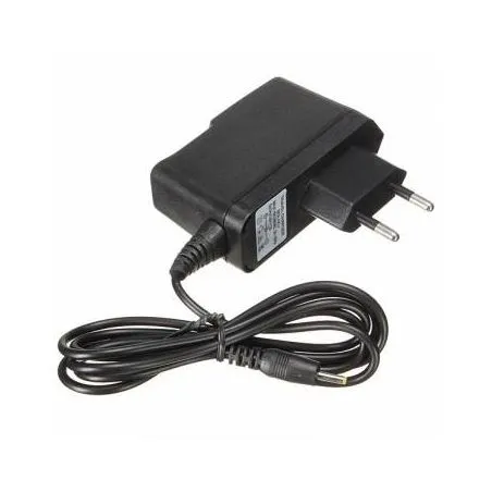 Carregador Tablet 5V 2A conector 3.5 mm